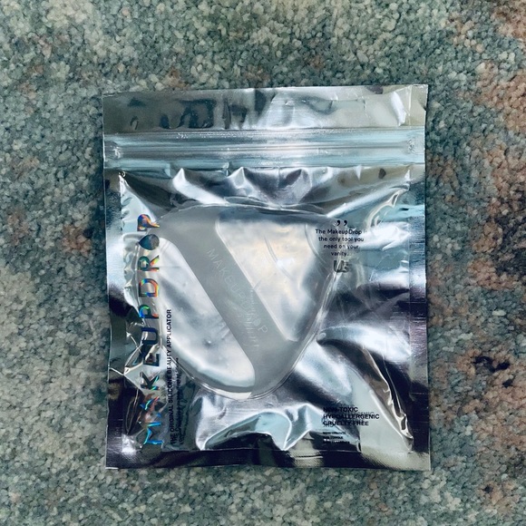 THE MAKEUP DROP || Original Silicone Beauty Applicator 💓NWT💓 - Picture 6 of 6